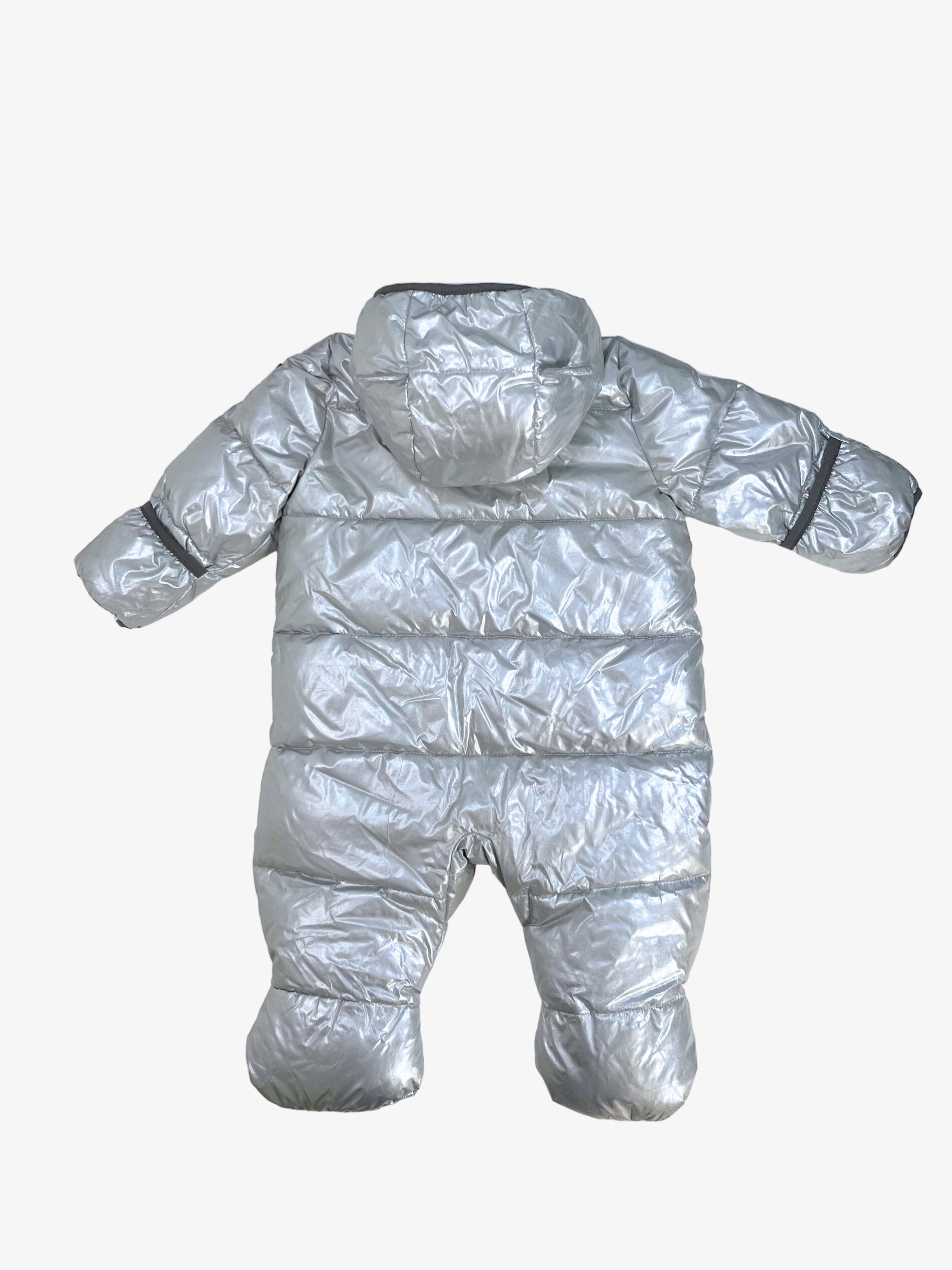 Gap – Snowsuit (Size 6–12 months)
