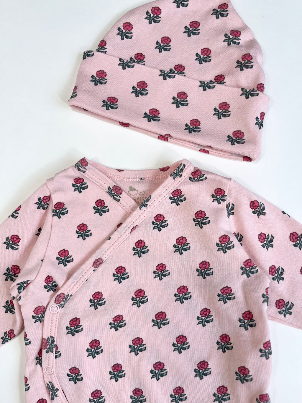 Pink Chicken – Newborn Set (Top, Bottom & Hat)