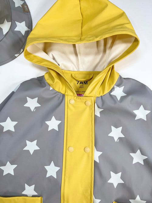 7AM – Raincoat with Bucket Hat (Size 12–18 months)