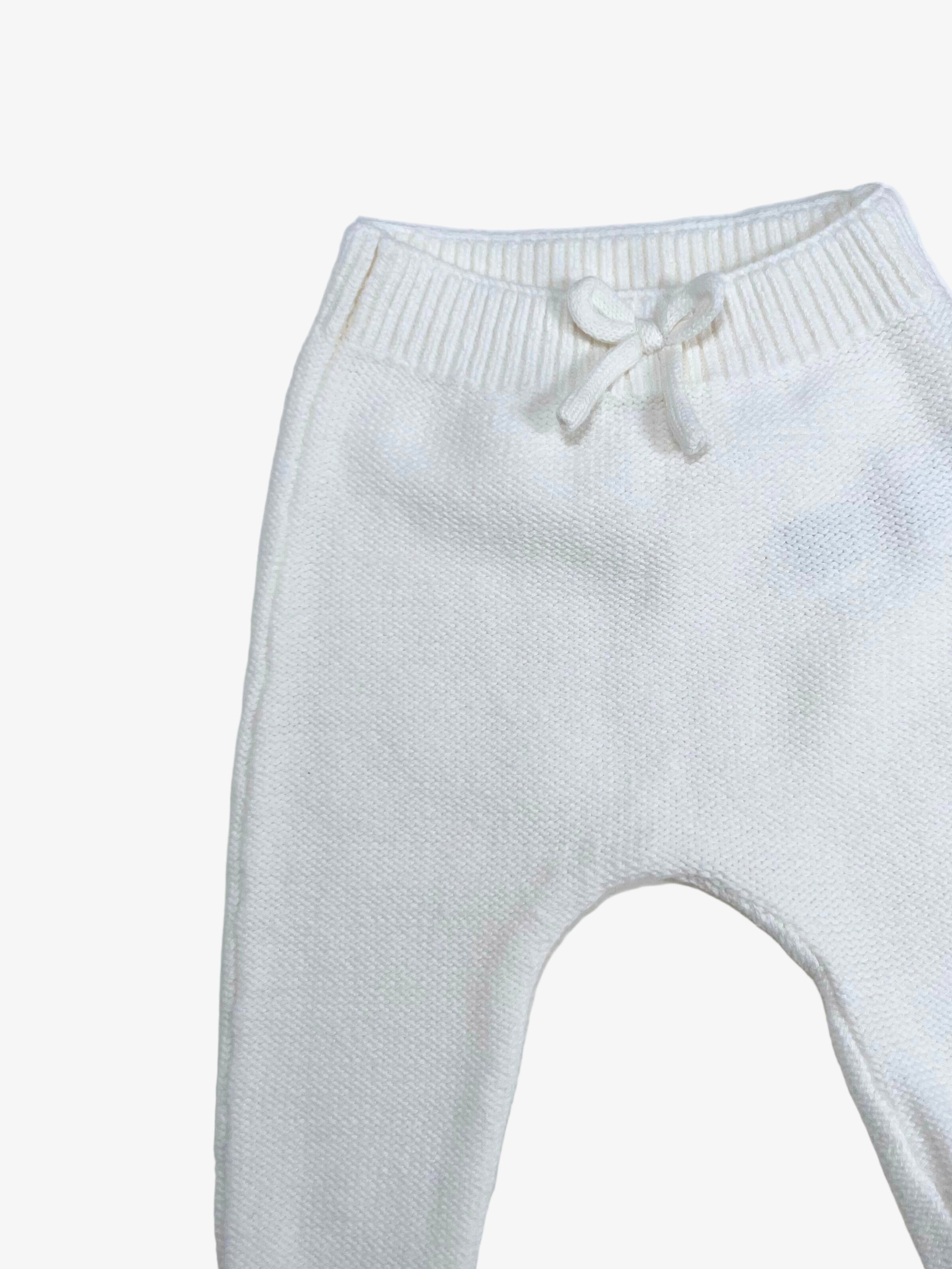 Zara - Knitted Pants with Feet (0–3 Months)