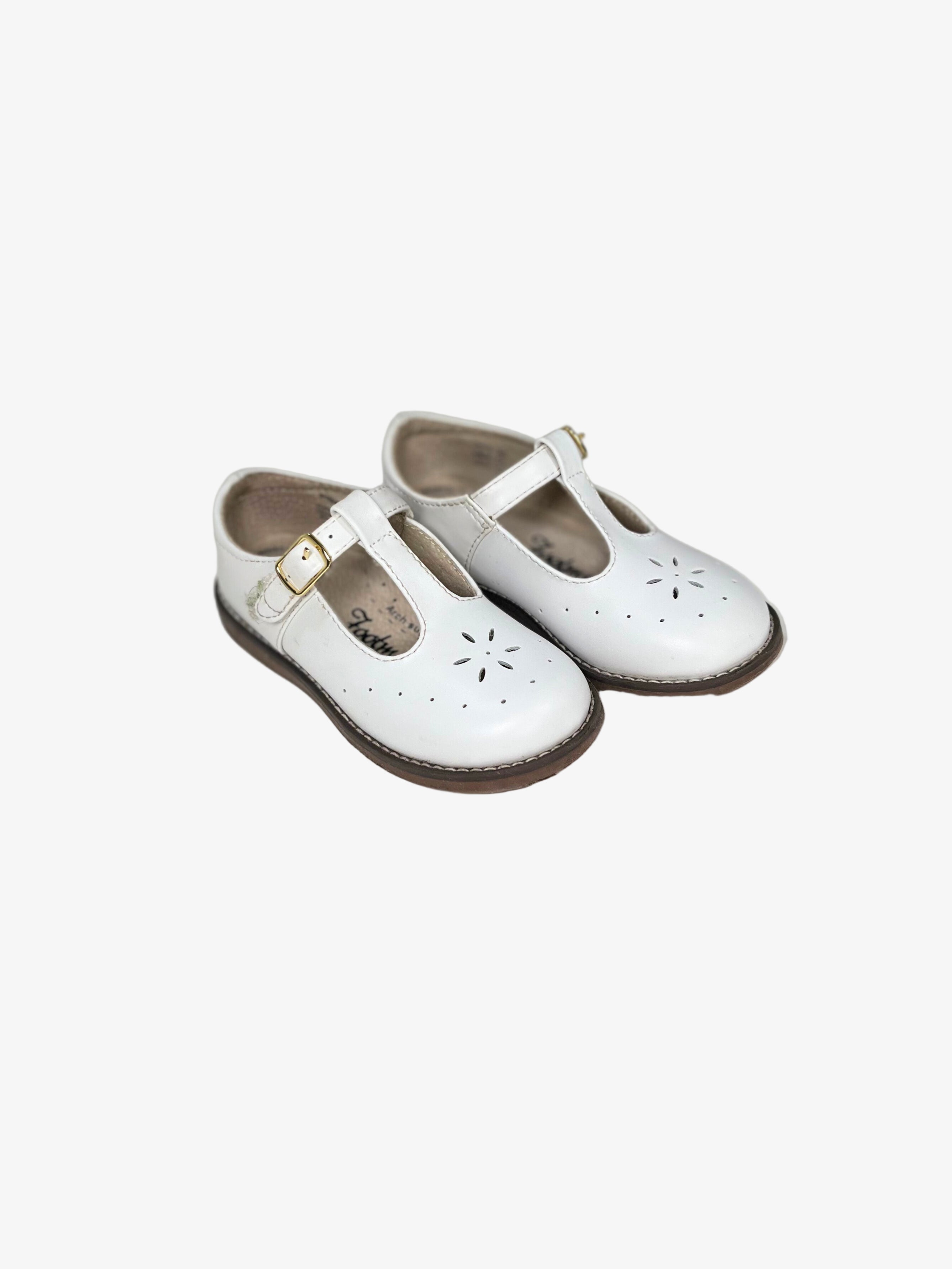 Footmates - Mary Janes (Size 9.5)