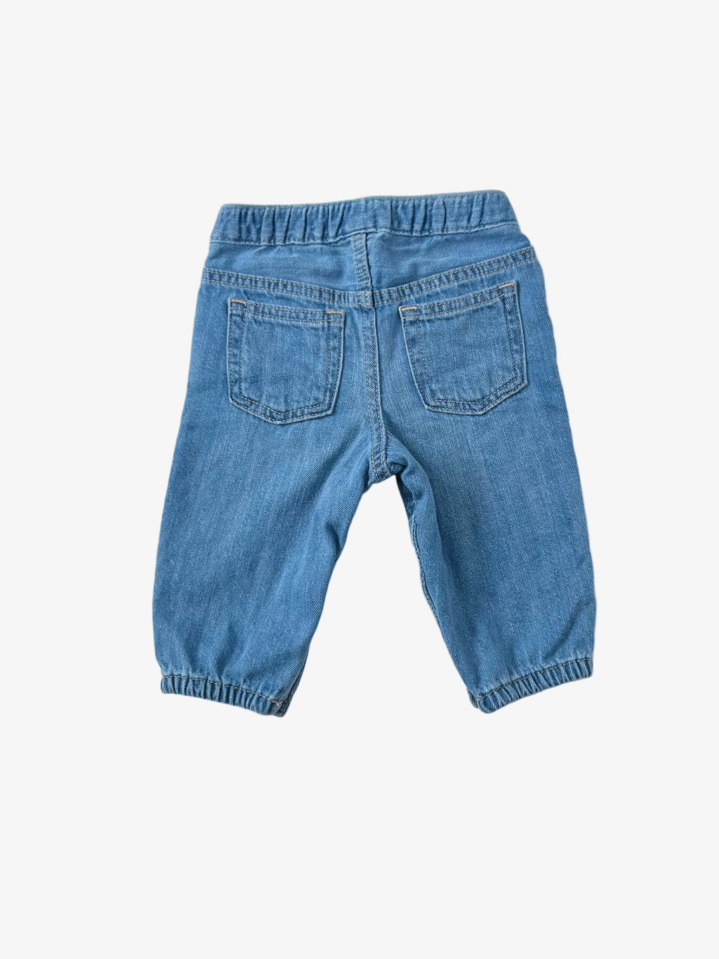 GAP – Jeans (Size 6–12 months)